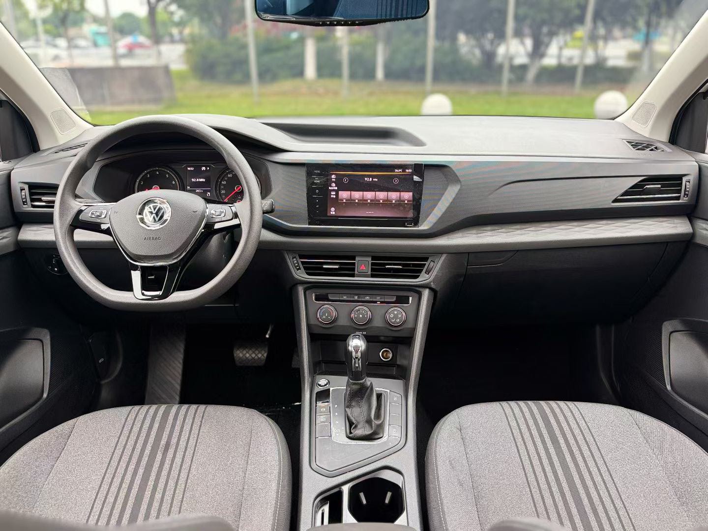 Volkswagen Tharu 2021 car image #5