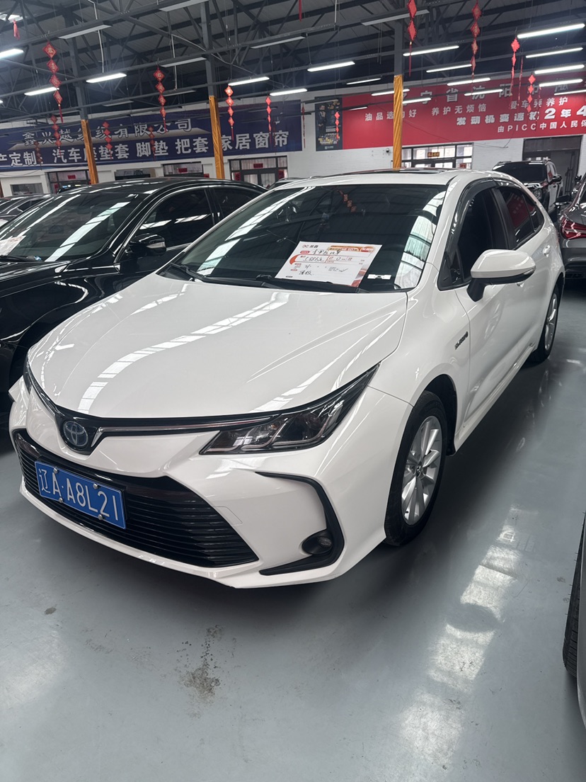 Toyota Corolla 2021 immagine di auto #2