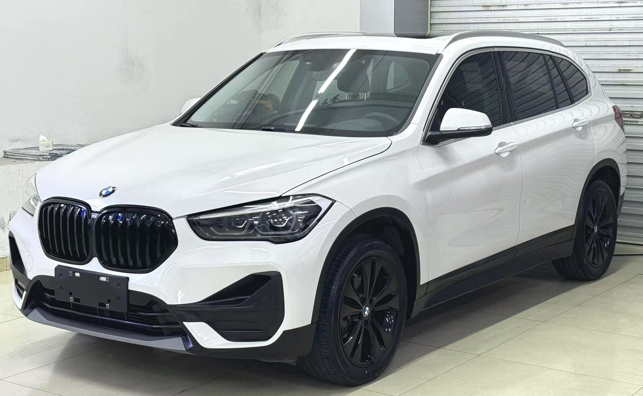 BMW X1 2021 BMW X1 2021 car image
