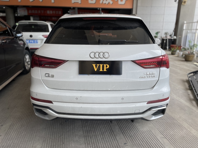Audi Q3 2024 car image #5