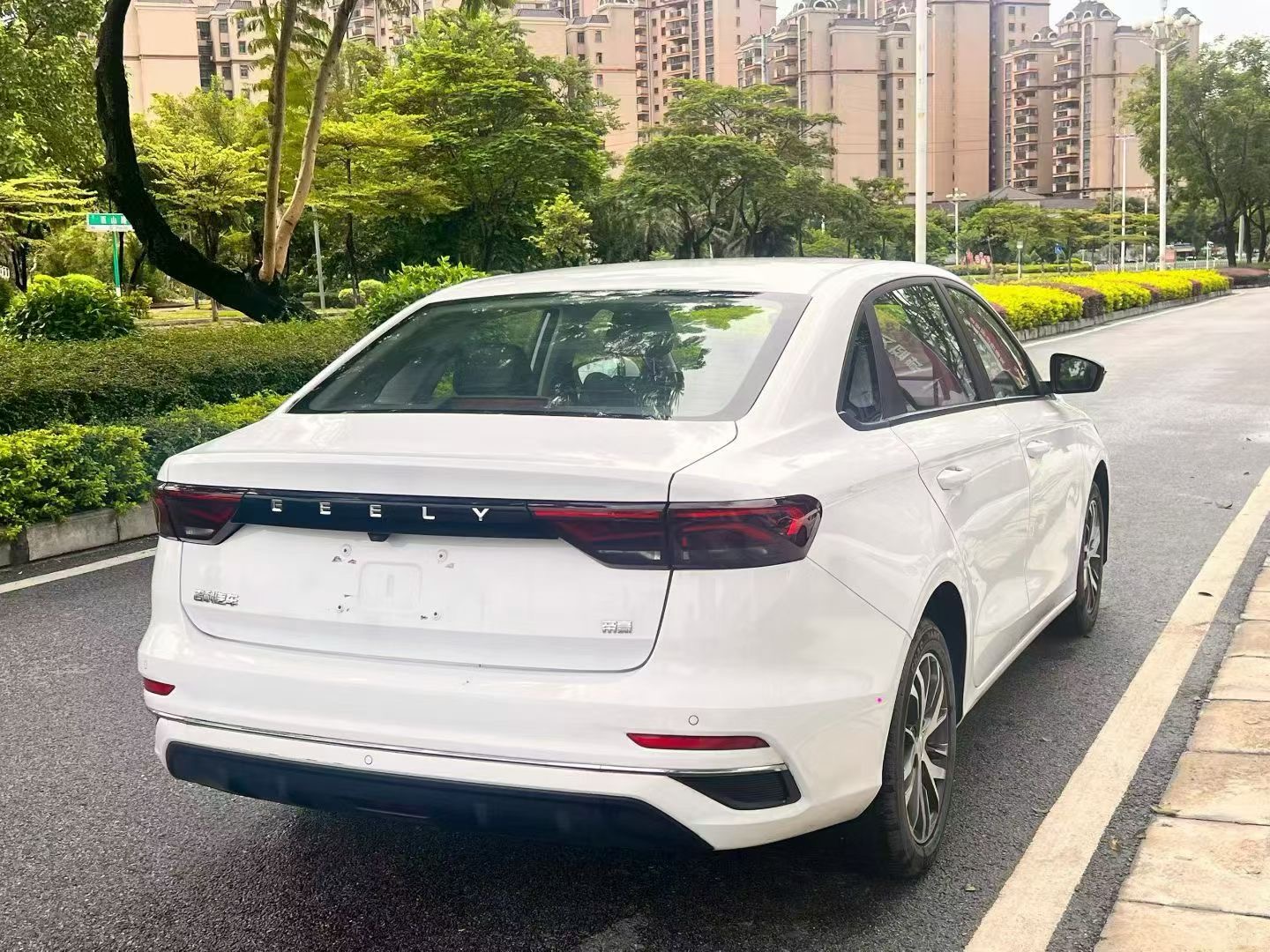 GEELY Emgrand 2024 #5 GEELY Emgrand 2024 صورة سيارة #5