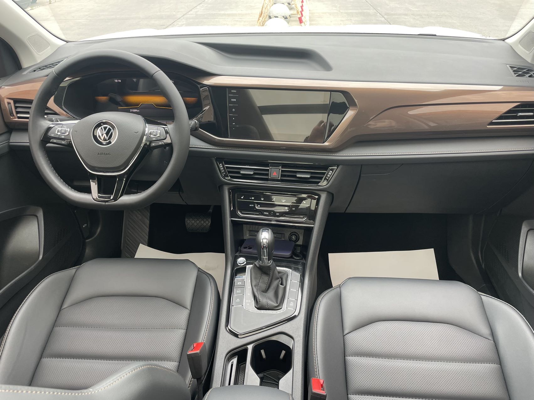 Volkswagen Tharu 2022 car image #5