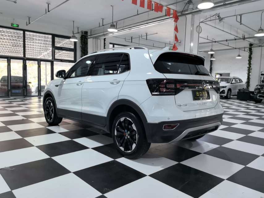Volkswagen Tacqua 2023 car image #6