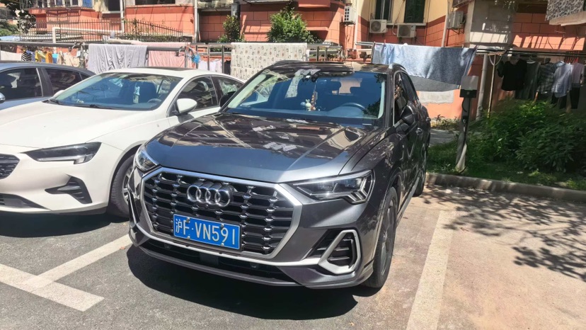 Audi Q3 2020 car image 