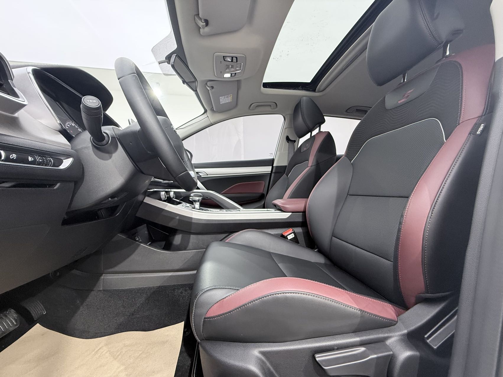 GEELY Coolray 2021 #7 GEELY Coolray 2021 car image #7
