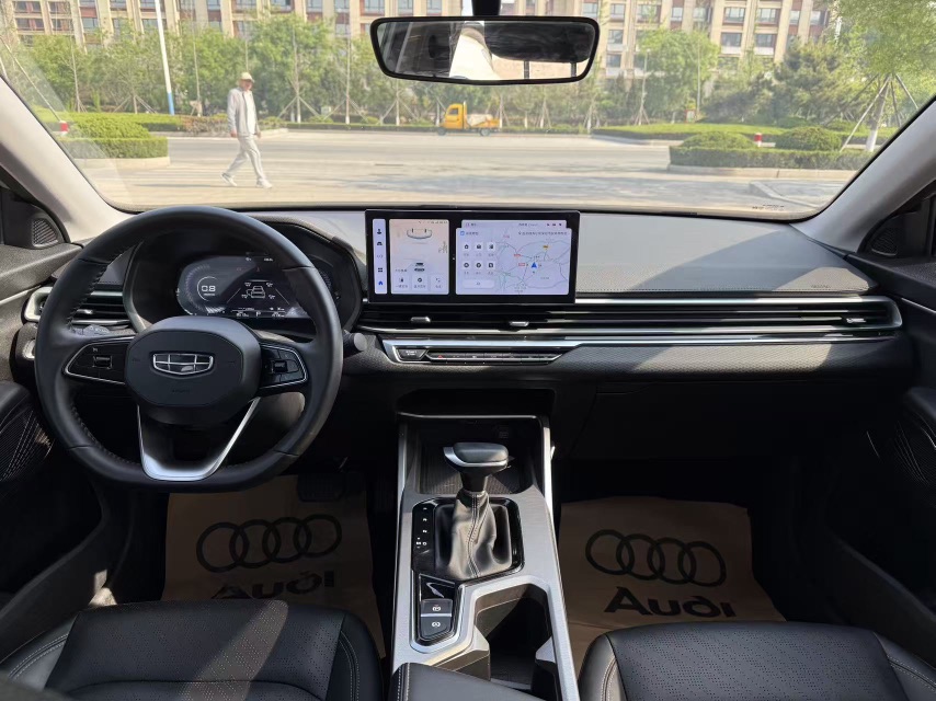 GEELY Emgrand 2024 car image #7