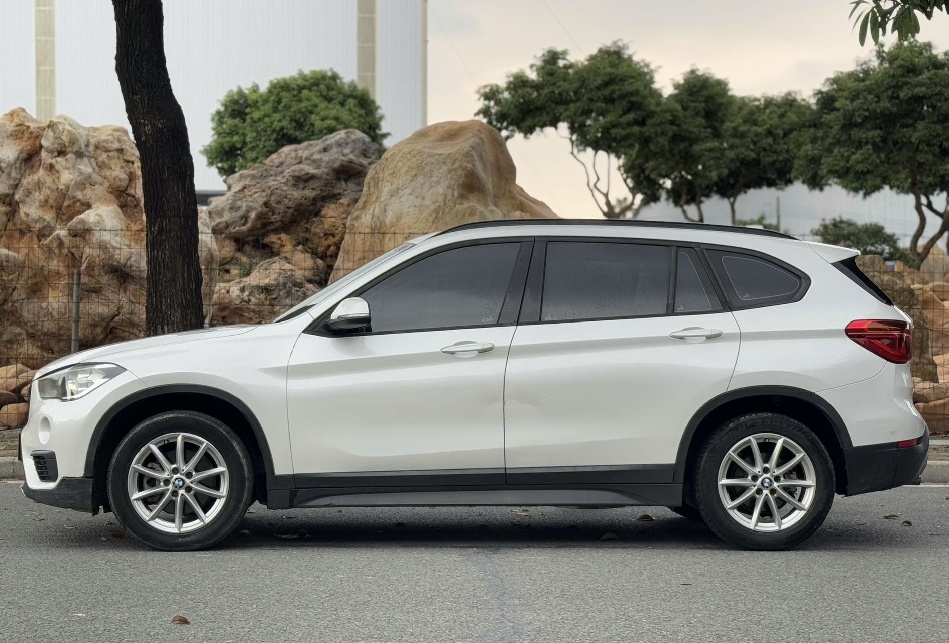 BMW X1 2019 #2 BMW X1 2019 car image #2