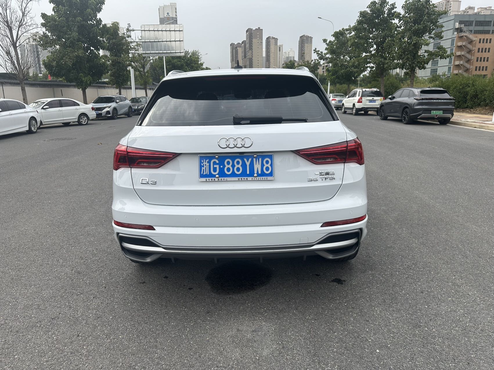 Audi Q3 2022 car image #13