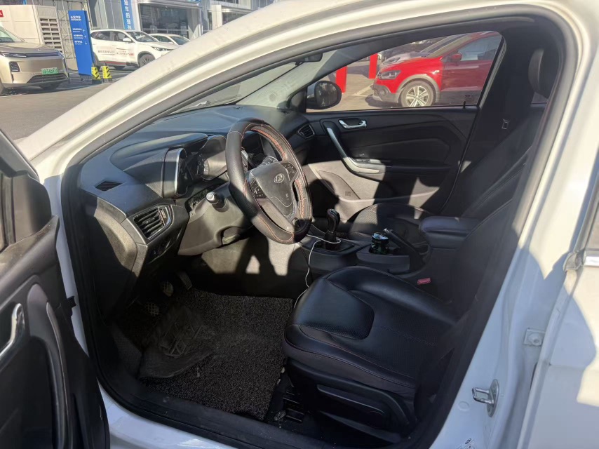 Chery Arrizo 5 2016 immagine di auto #6