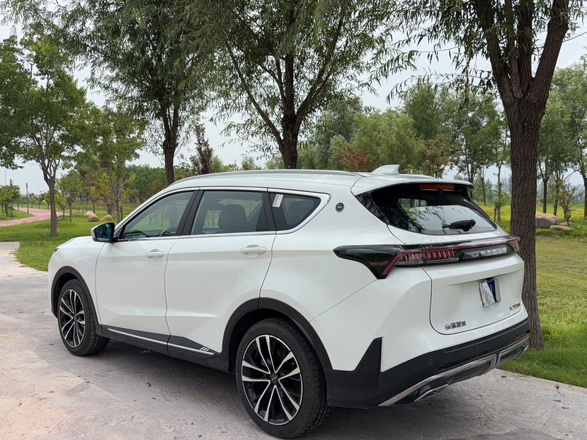 Jetour X70 PLUS 2024 car image #4