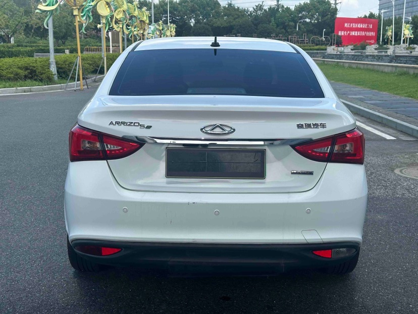 2019 car image #8