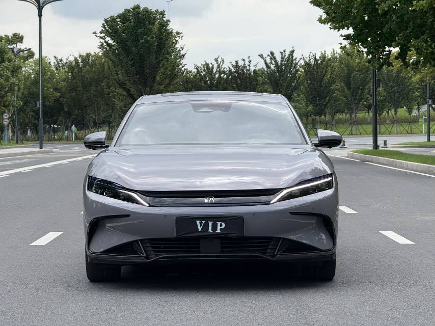 BYD Han 2025 صورة سيارة #2