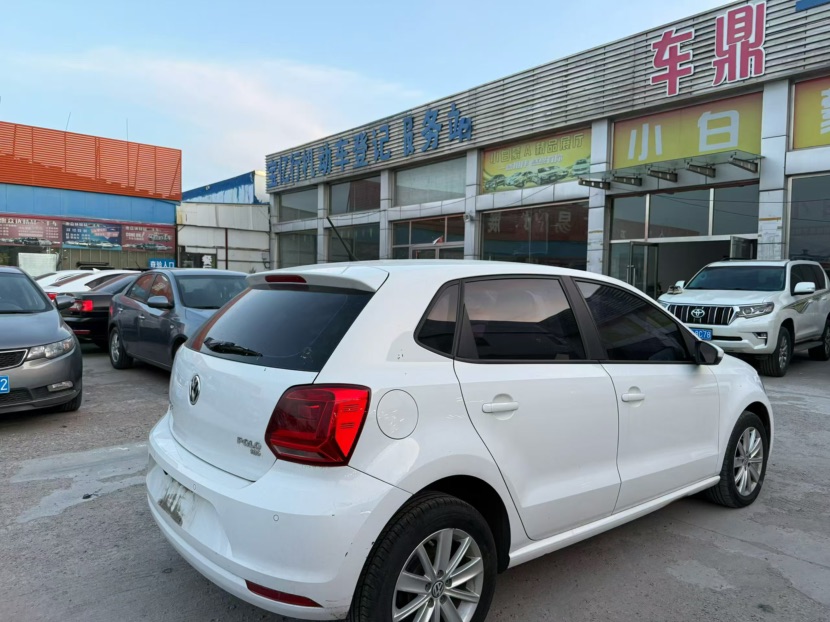 Volkswagen Polo 2018 car image #5