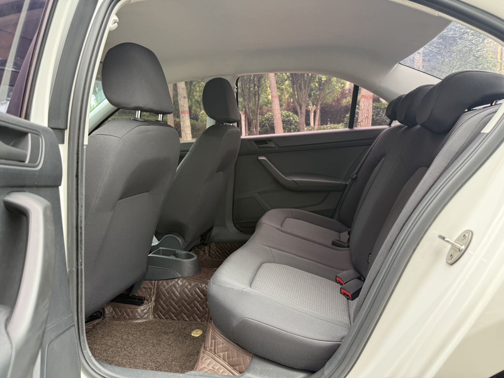 Volkswagen Santana 2019 car image #8