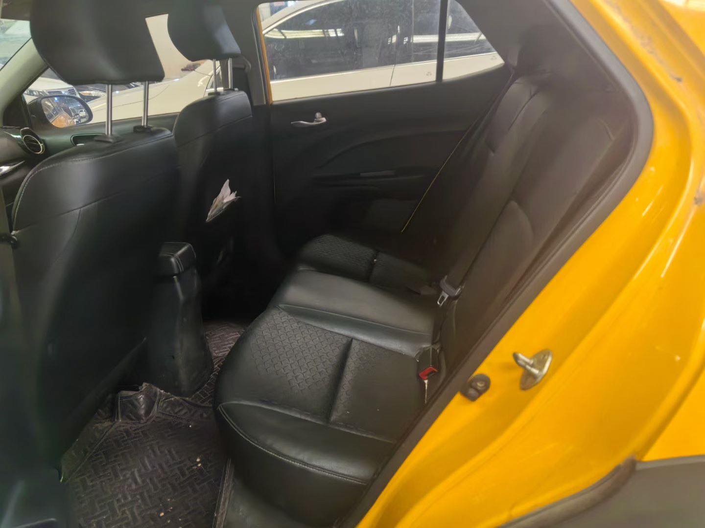 Kia KX1 2018 car image #3