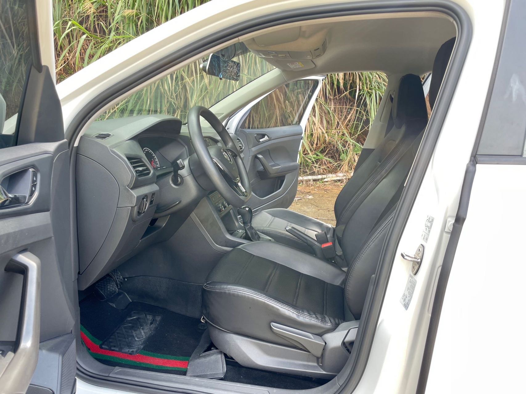 Volkswagen T-Cross 2020 car image #4