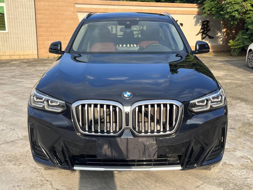 BMW X3 2024 #2 BMW X3 2024 car image #2