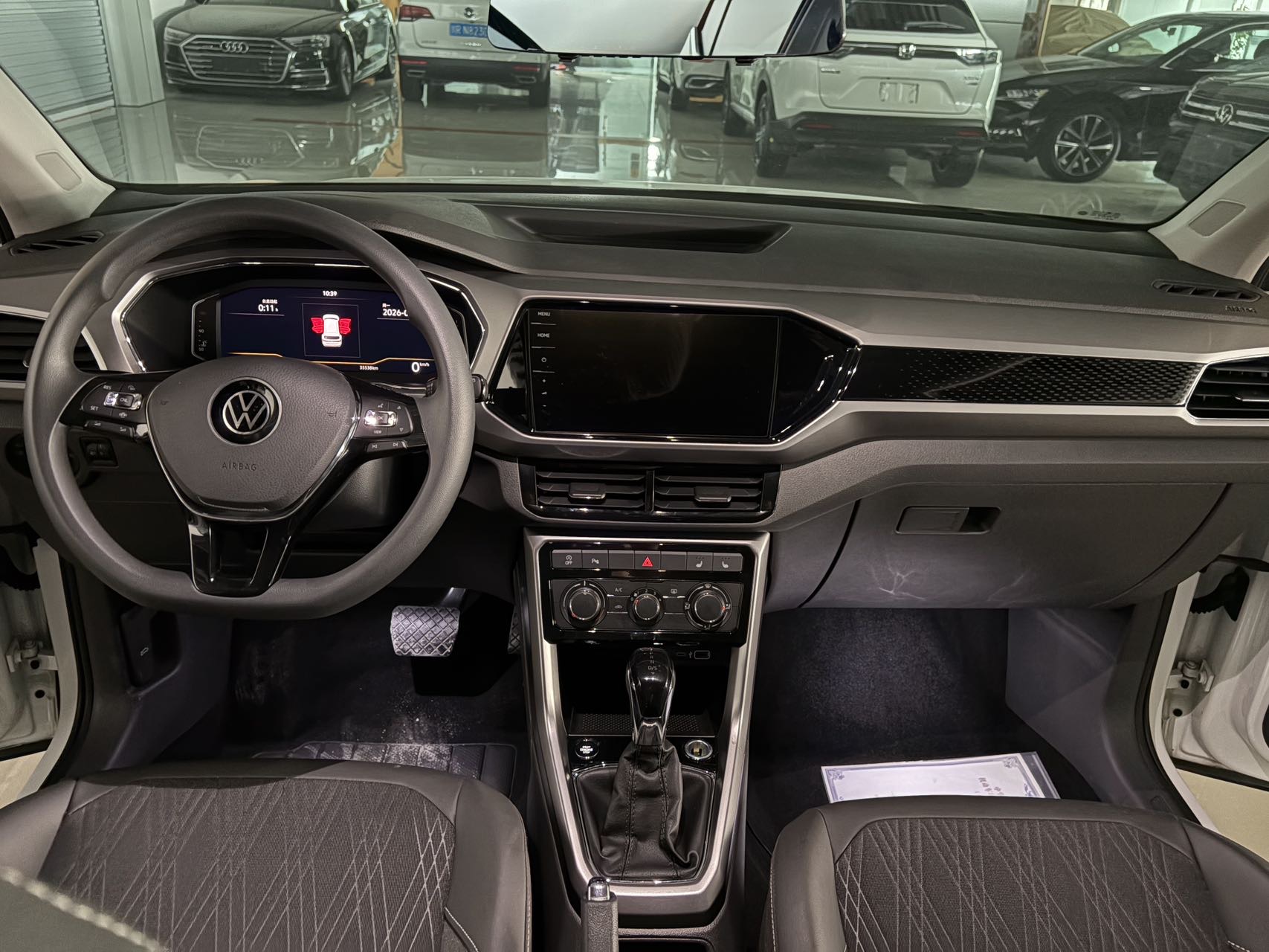 Volkswagen T-Cross 2023 car image #6