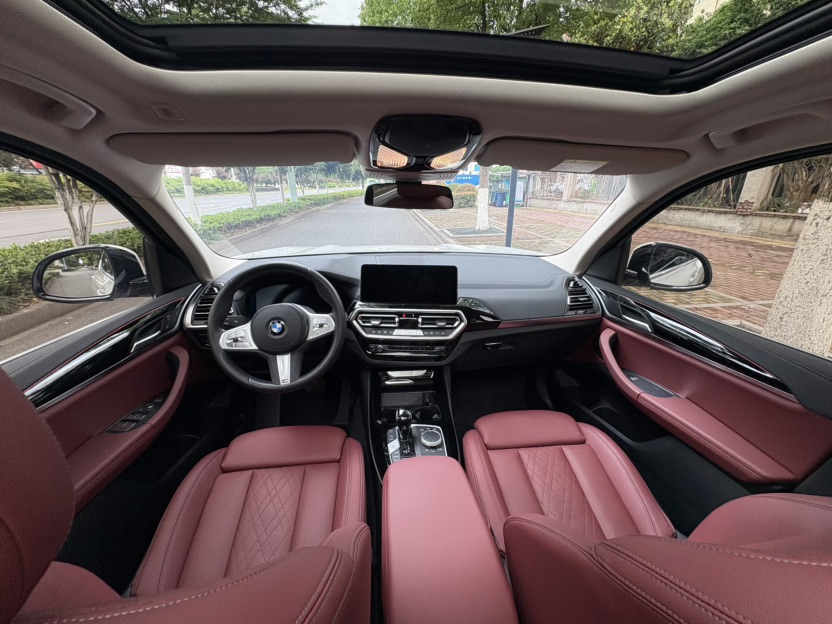 BMW X3 2024 car image #8