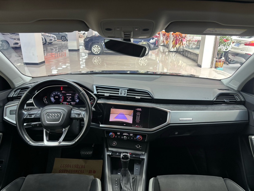 Audi Q3 2021 car image #5