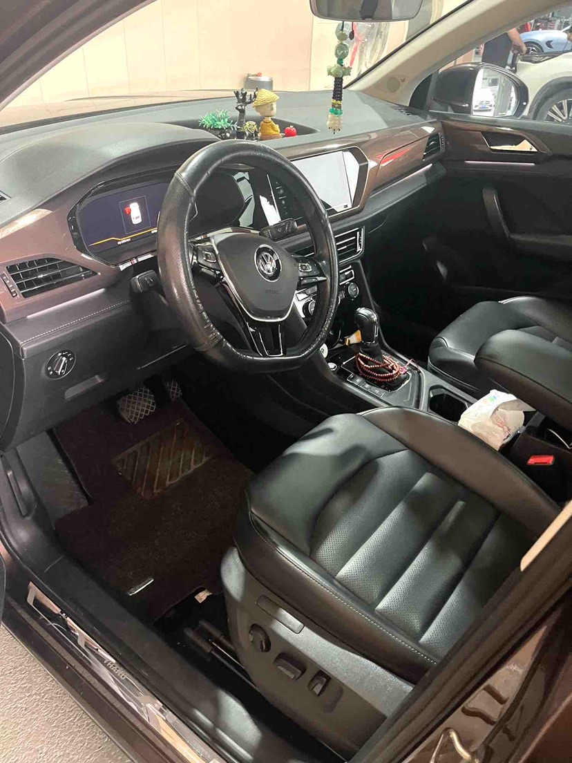Volkswagen Tharu 2020 car image #4