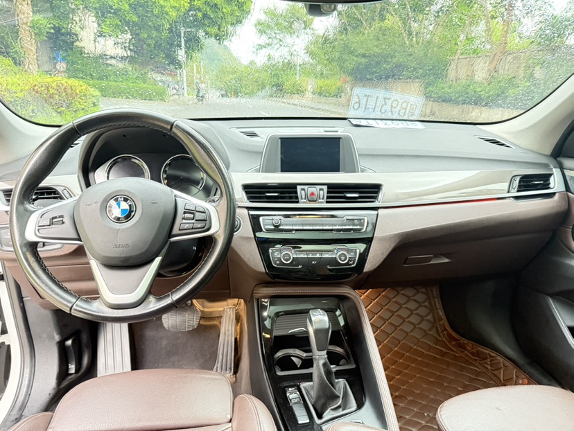 BMW X1 2019 #6 BMW X1 2019 car image #6