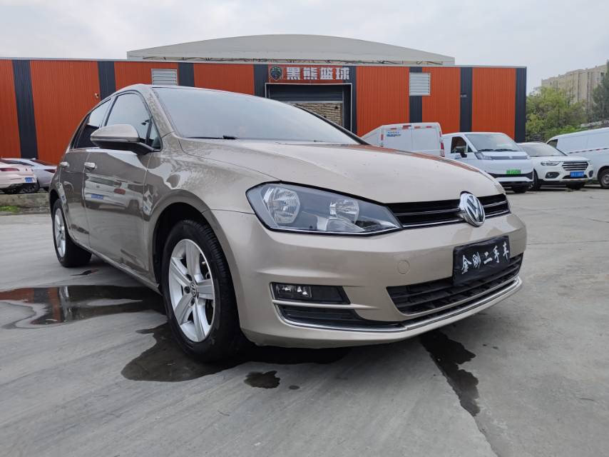 Volkswagen Golf 2015 car image #3