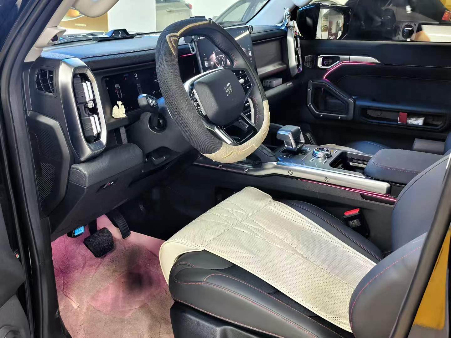 Jetour Traveller 2024 car image #3