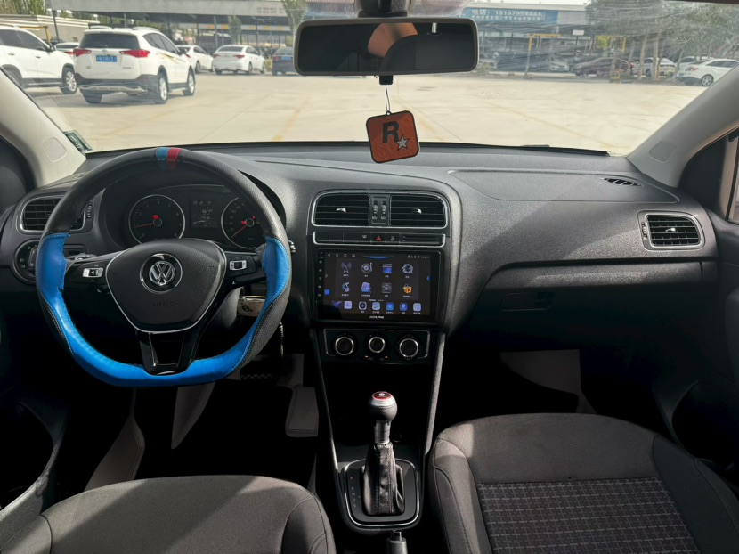 Volkswagen Polo 2015 #6 Volkswagen Polo 2015 car image #6