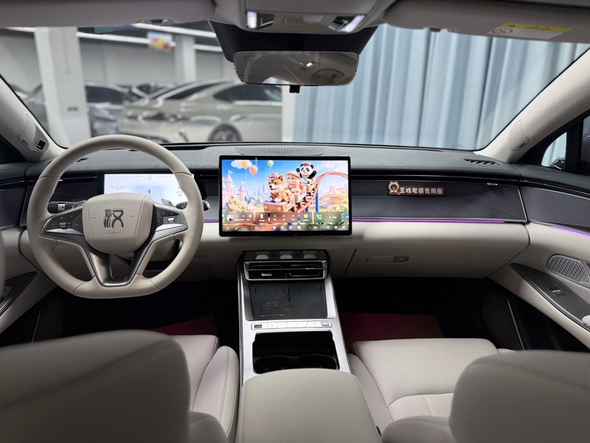 BYD HanL 2025 imagem de carro #5
