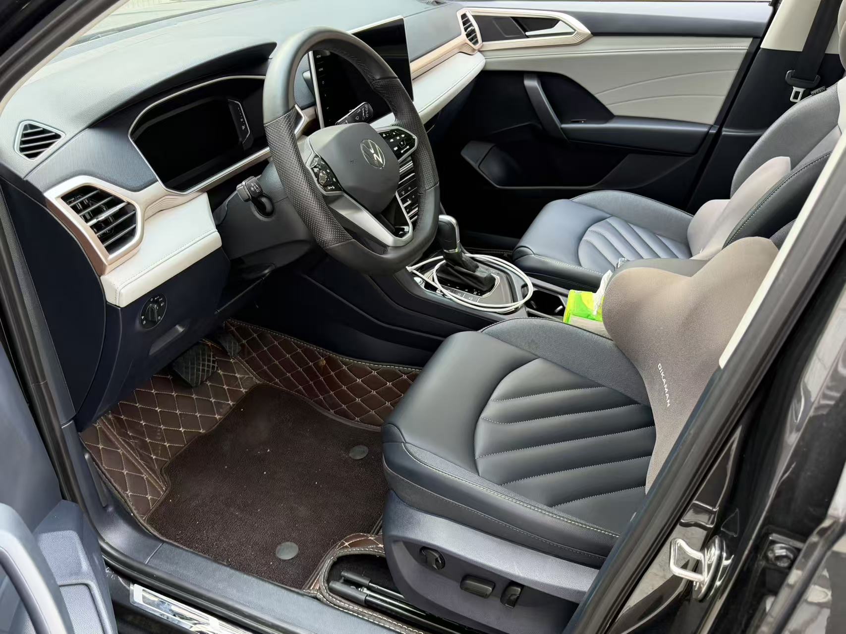Volkswagen Tharu 2024 car image #6
