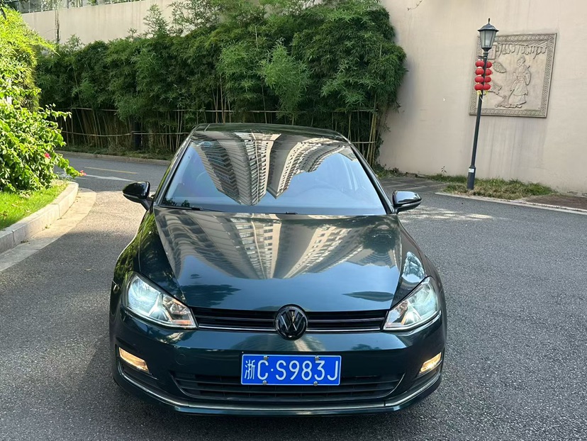 Volkswagen Golf 2015 immagine di auto 