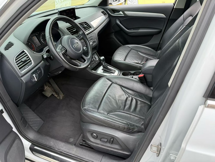 Audi Q3 2016 car image #4