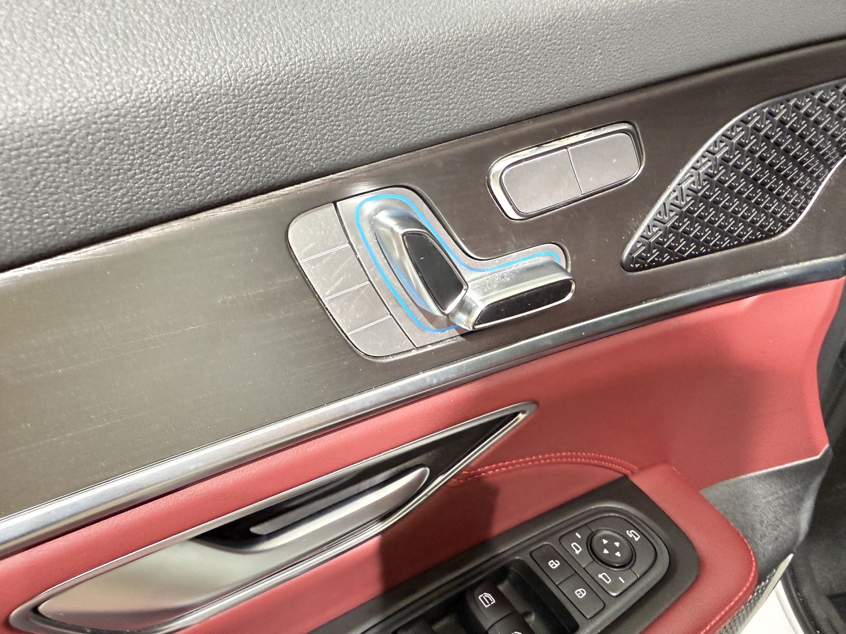 Jetour X70 PLUS 2025 car image #8