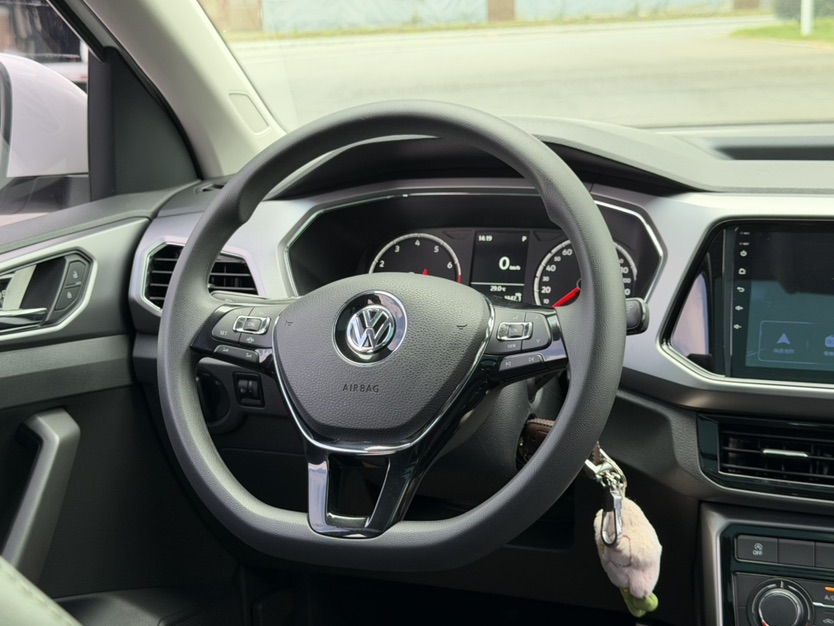 Volkswagen T-Cross 2020 #7 Volkswagen T-Cross 2020 car image #7
