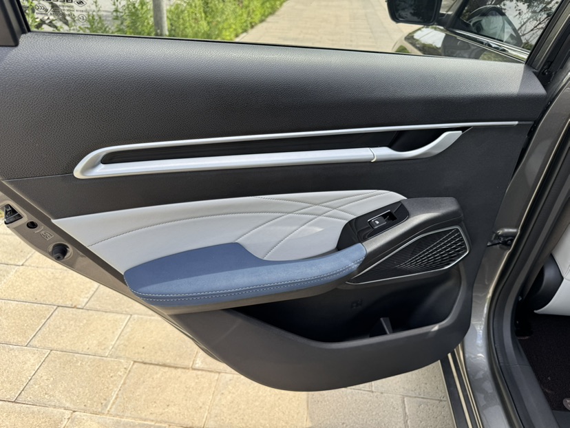 GEELY Emgrand 2021 car image #17