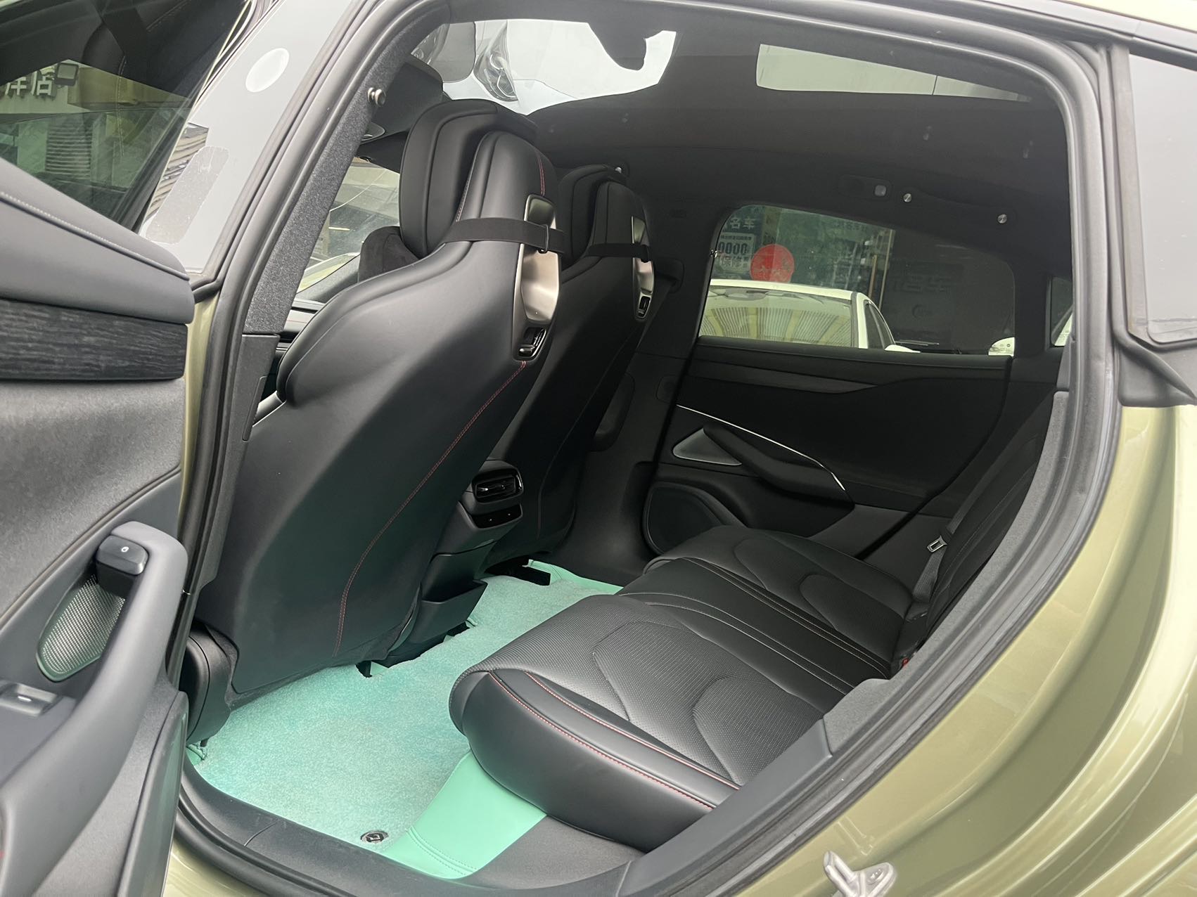 MI SU7 2024 car image #5