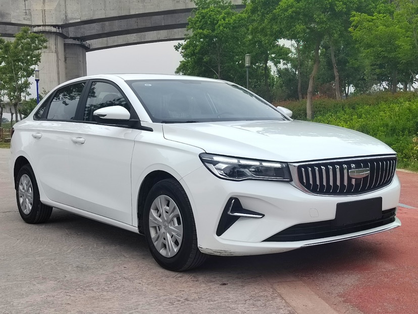 GEELY Emgrand 2025 #3 GEELY Emgrand 2025 car image #3