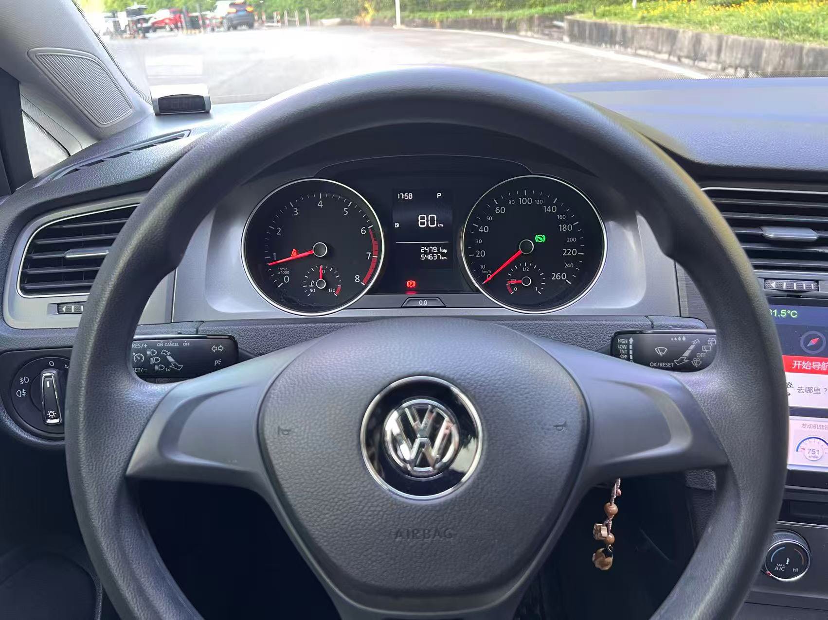 Volkswagen Golf 2015 car image #7