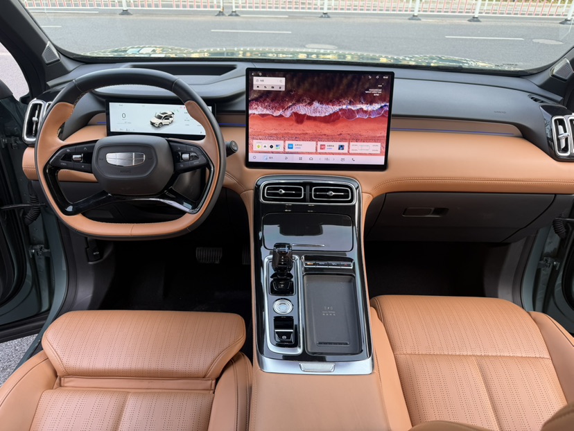 GEELY Boyue L 2025 immagine di auto #18