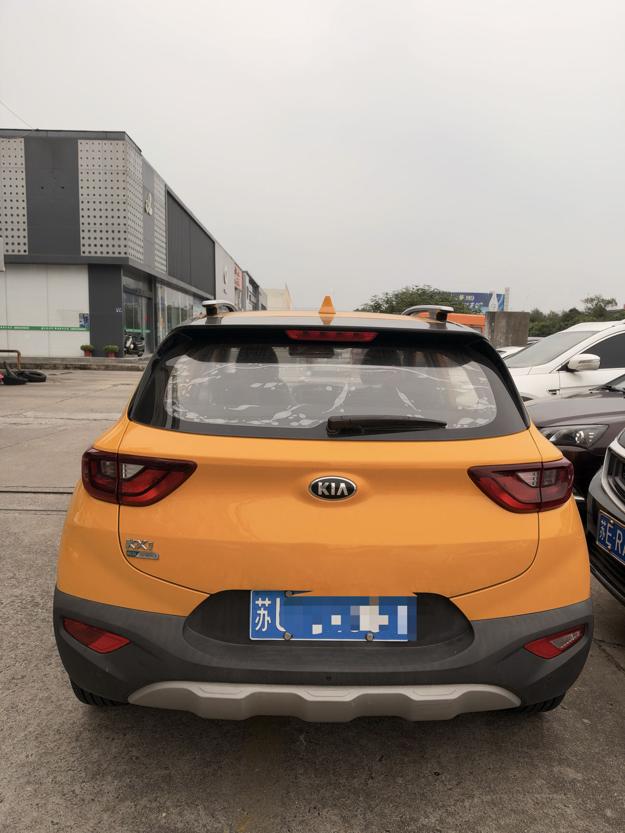 Kia KX1 2018 car image #5
