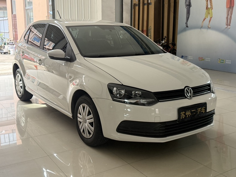 Volkswagen Polo 2016 car image #3