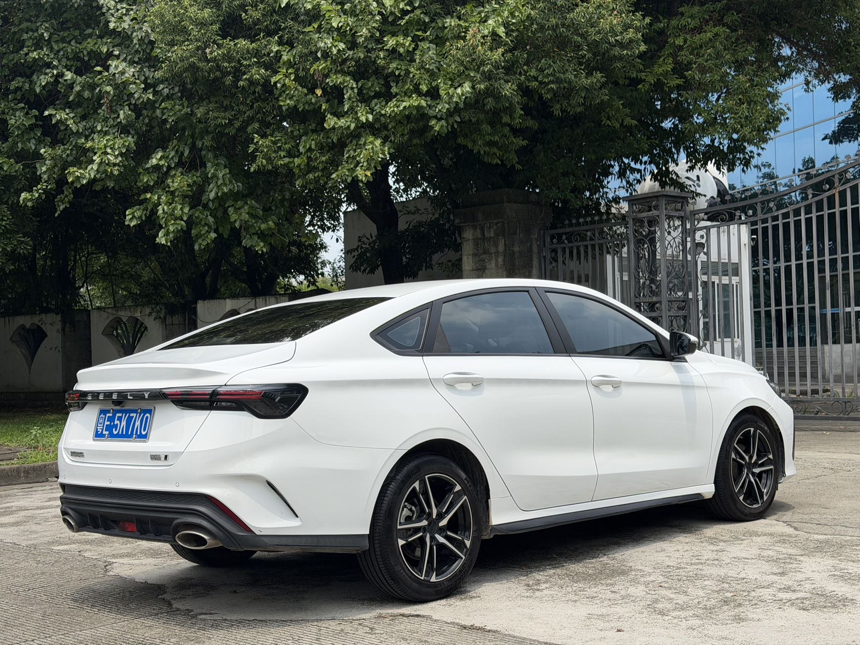 GEELY Binray 2024 #4 GEELY Binray 2024 car image #4
