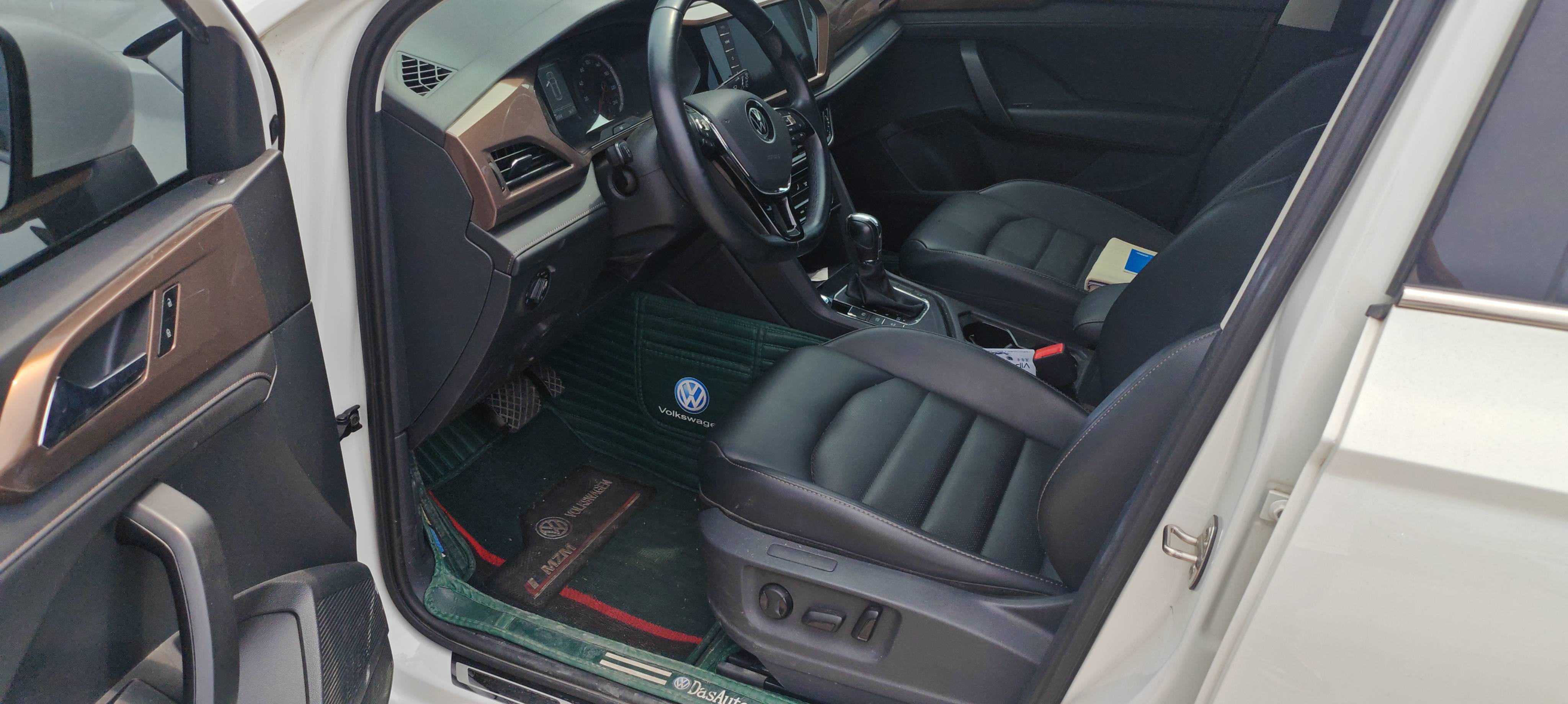 Volkswagen Tharu 2021 car image #4