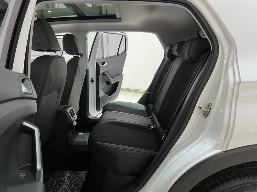 Volkswagen Tacqua 2022 car image #7