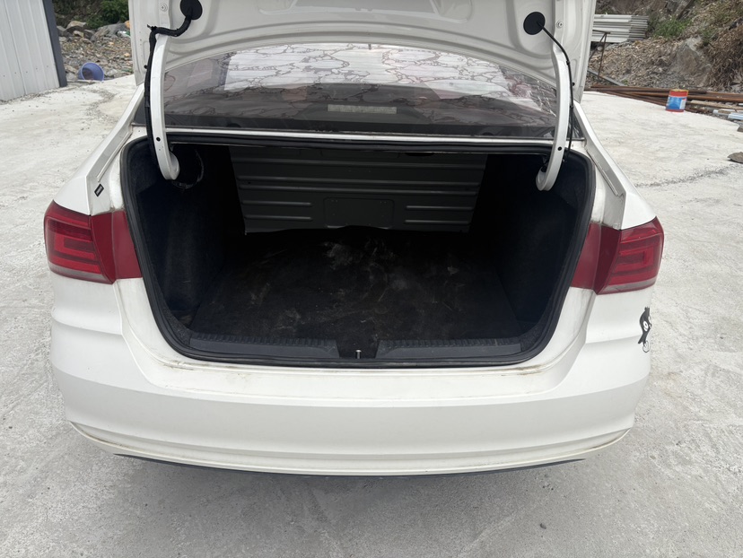 Volkswagen Santana 2019 car image #7