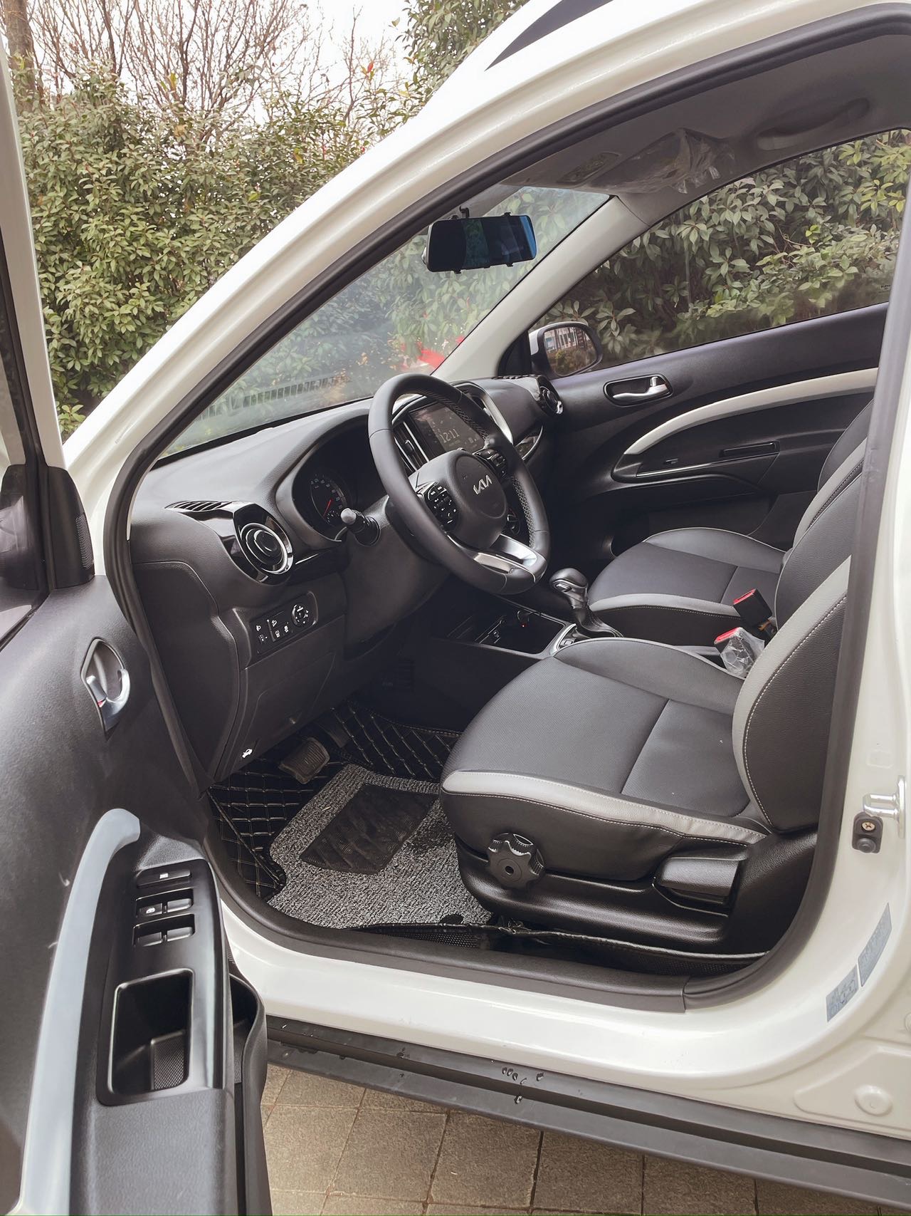 Kia KX1 2024 car image #3