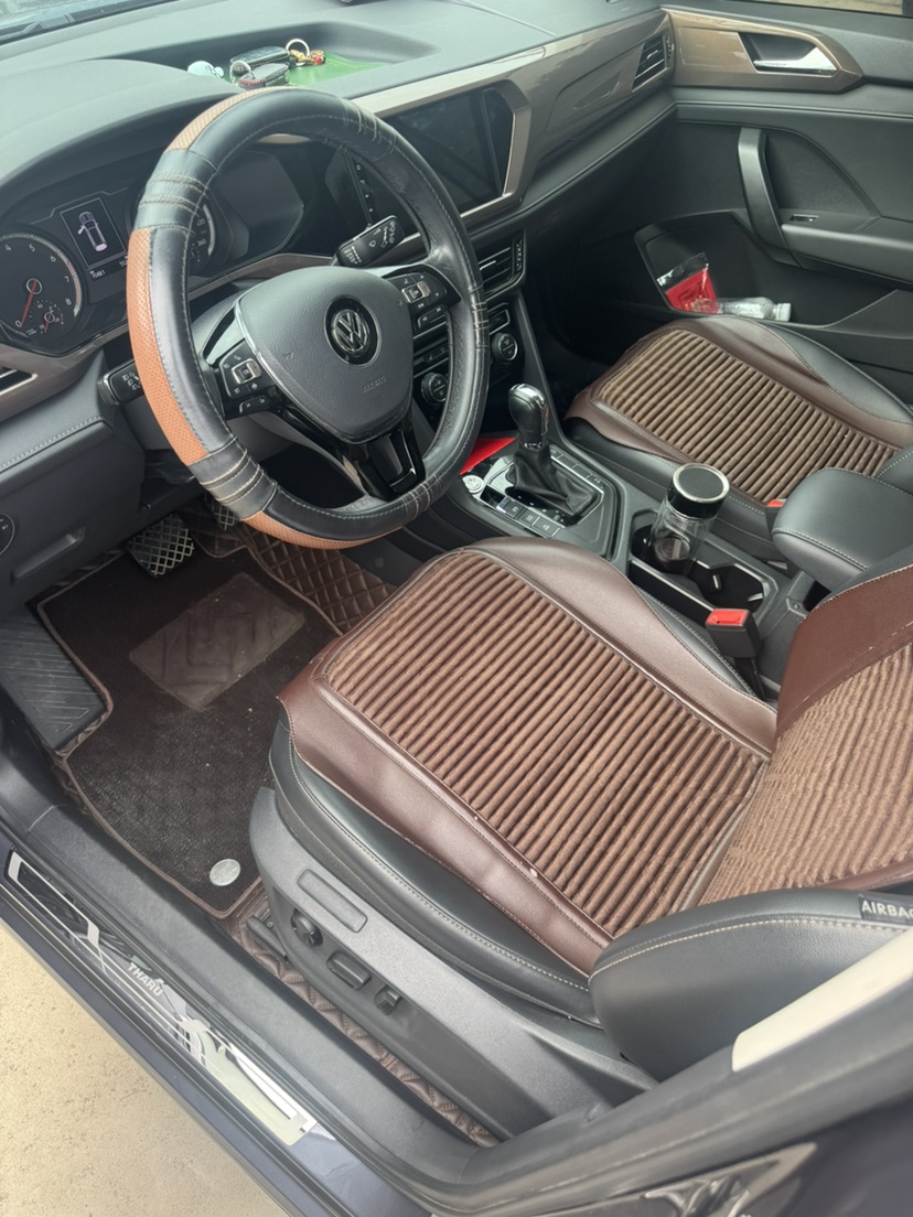 Volkswagen Tharu 2020 car image #8