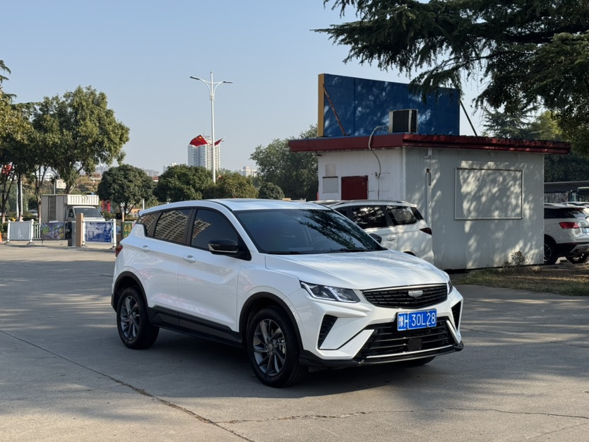 GEELY Coolray 2026 изображение автомобиля #2
