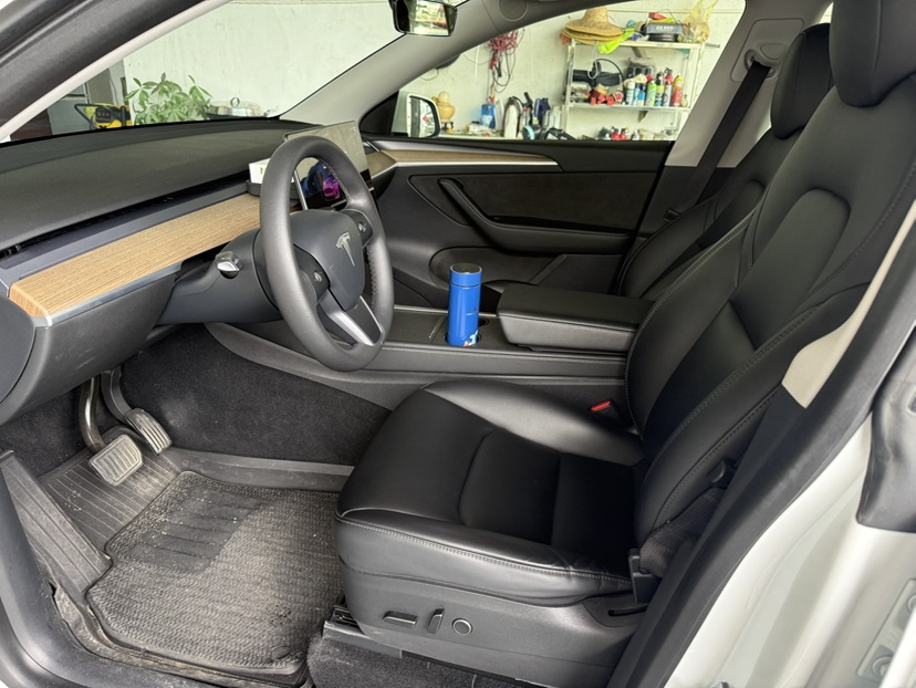 Tesla Model Y 2022 car image #2